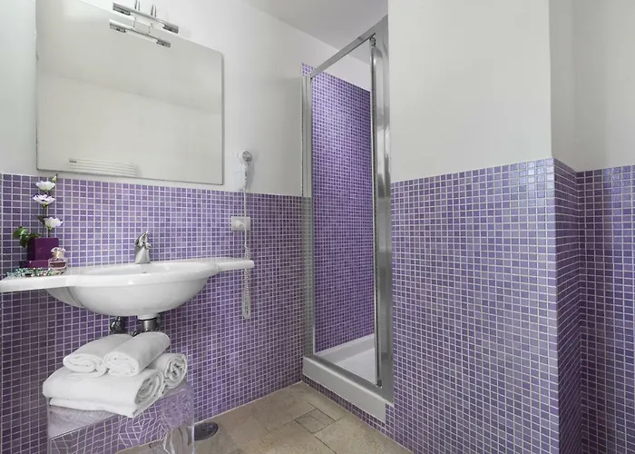 - Il Noce * Sant'Agata sui due Golfi