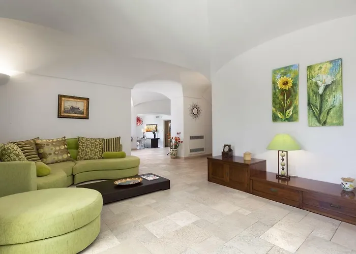 - Il Noce Villa