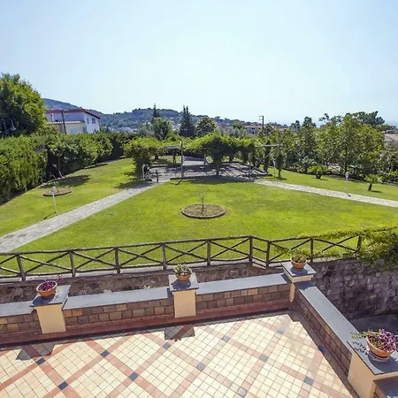 Il Noce Villa *